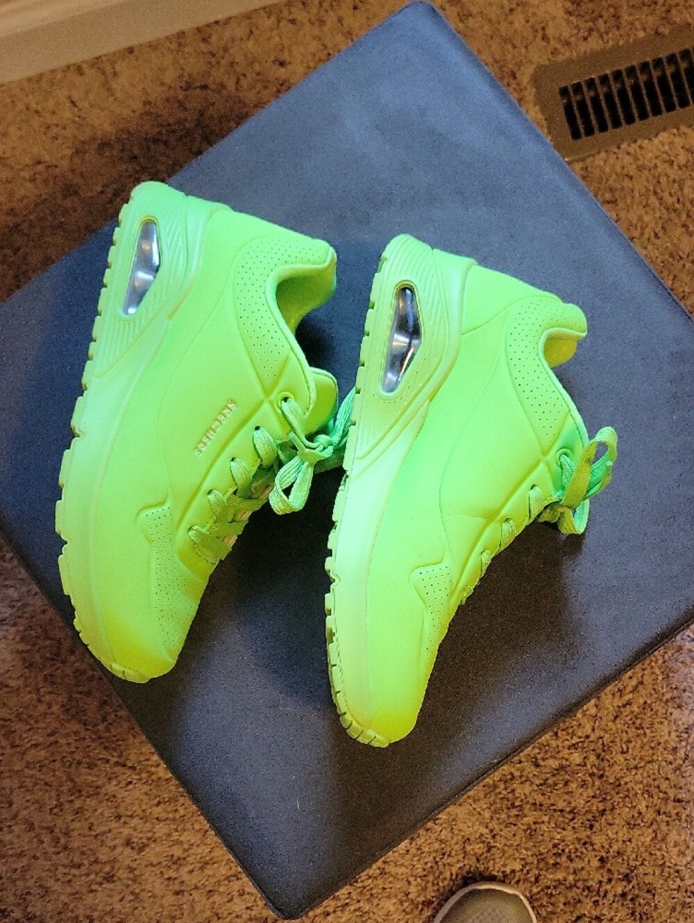 Skechers Bright Neon Green